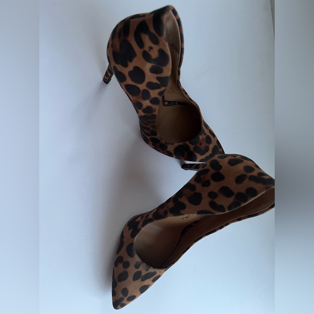 Jessica Simpson Women's Synthetic Parthenia Pointy Toe Stiletto Pump